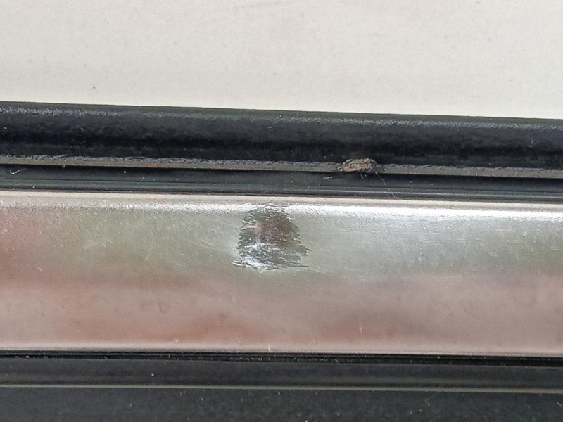 Porta POST SX 770033W010 Kia Sportage III 2010