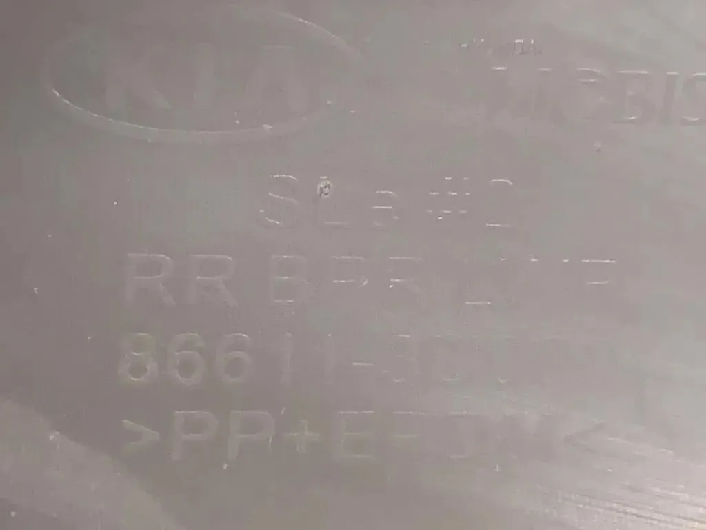 Paraurti POST 86611-3U000 Kia Sportage III 2010