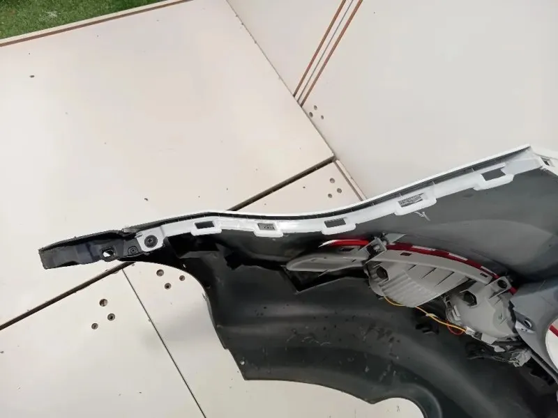 Paraurti POST 866713U000BIJ Kia Sportage III 2010