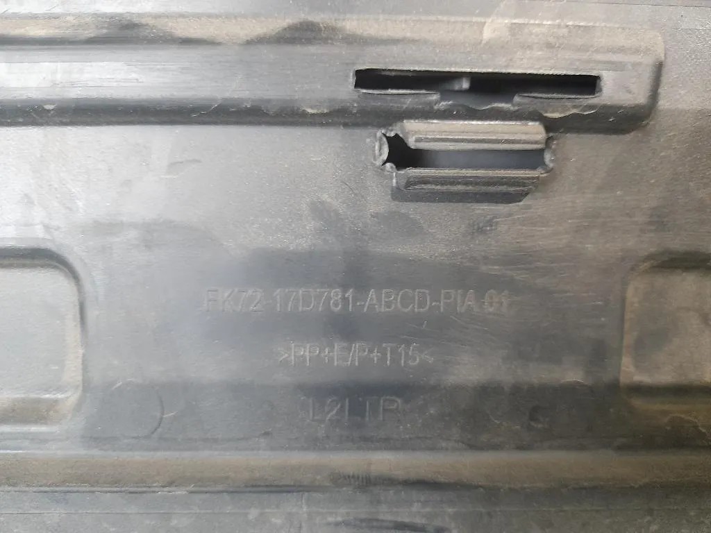 Paraurti POST FK7217D781A FK7217926A FK7217927A Land Rover Discovery V Sport 2015