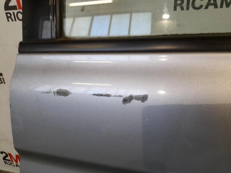 Porta POST SX NUDA 5730A261 Mitsubishi Pajero III 2000