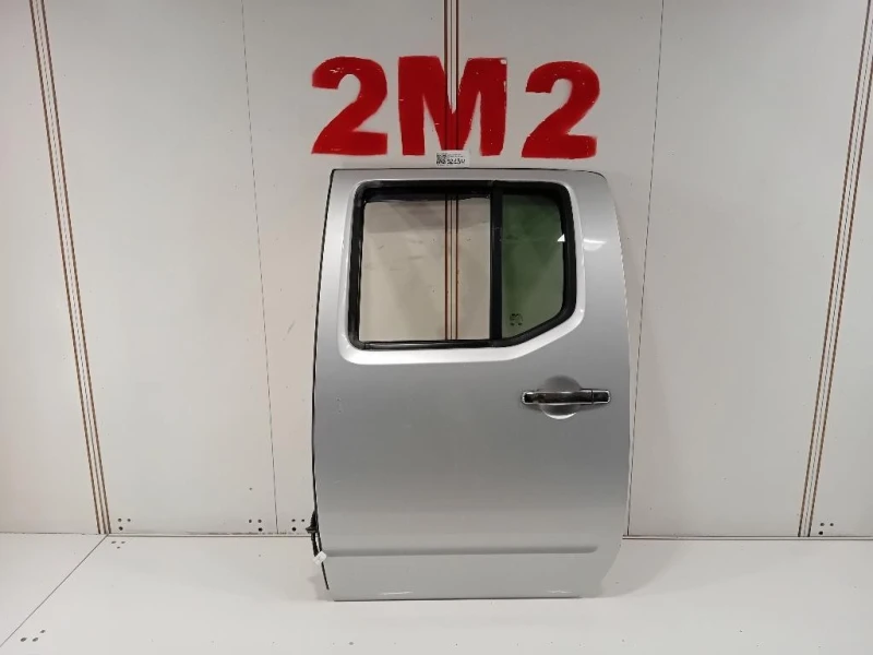 Porta POST SX 82101ZL40B Nissan Navara 2005