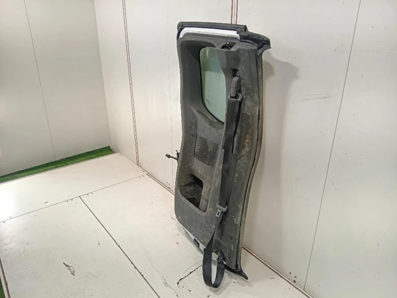 Porta POST SX 82101EB30J Nissan Navara 2010
