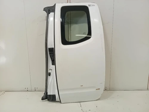 Porta POST SX 82101EB30J Nissan Navara 2010