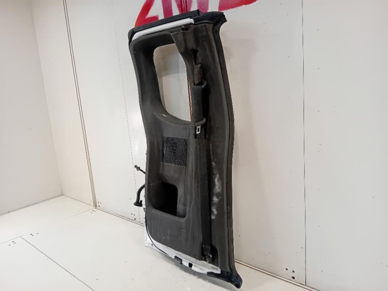 Porta POST SX 82101ZL40B Nissan Navara 2010