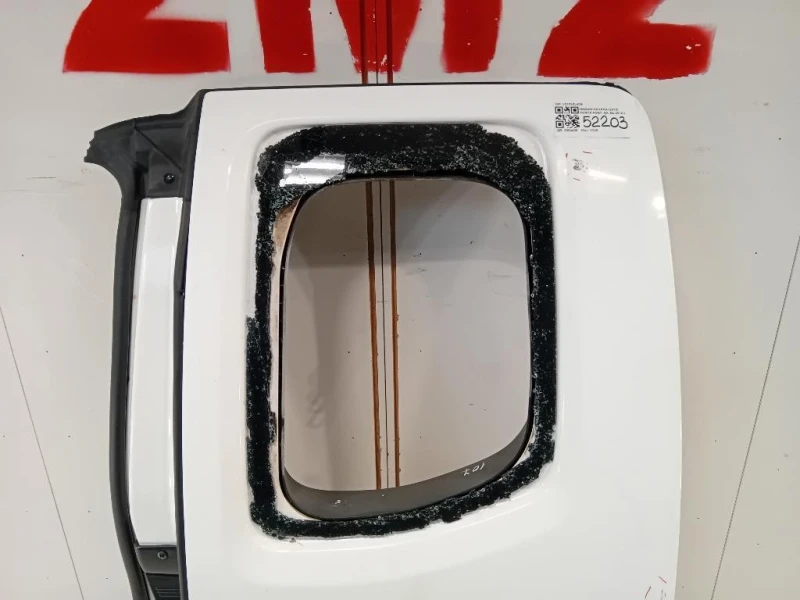 Porta POST SX 82101ZL40B Nissan Navara 2010