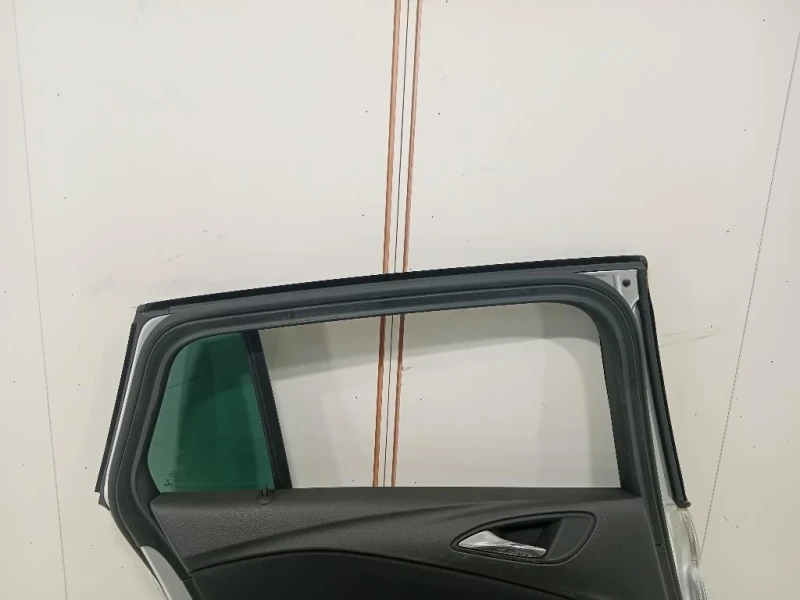 Porta POST SX 39028993 COLORE GAN 176 Opel Astra K SW 2016