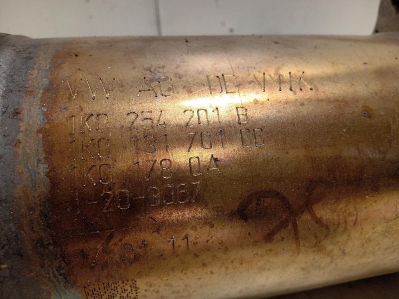 Catalizzatore 1K0254201B Volkswagen GOLF VI 2009