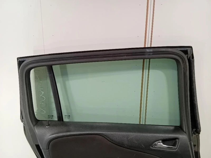 Porta POST SX 13355182 Opel Zafira C 2012