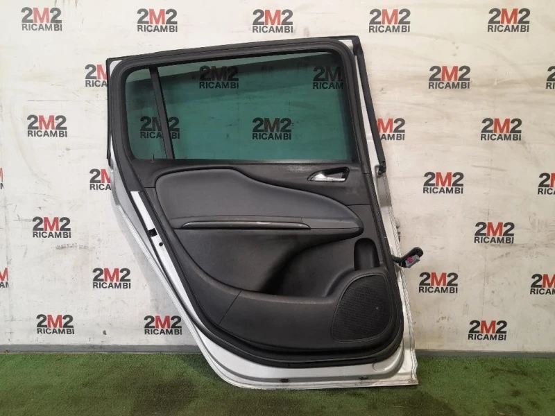 Porta POST SX 13355182 Opel Zafira C 2012