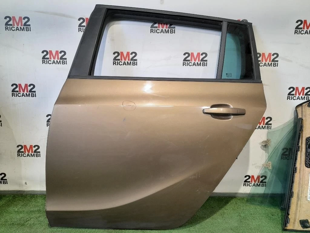 Porta POST SX NUDA 13355182 Opel Zafira C 2012