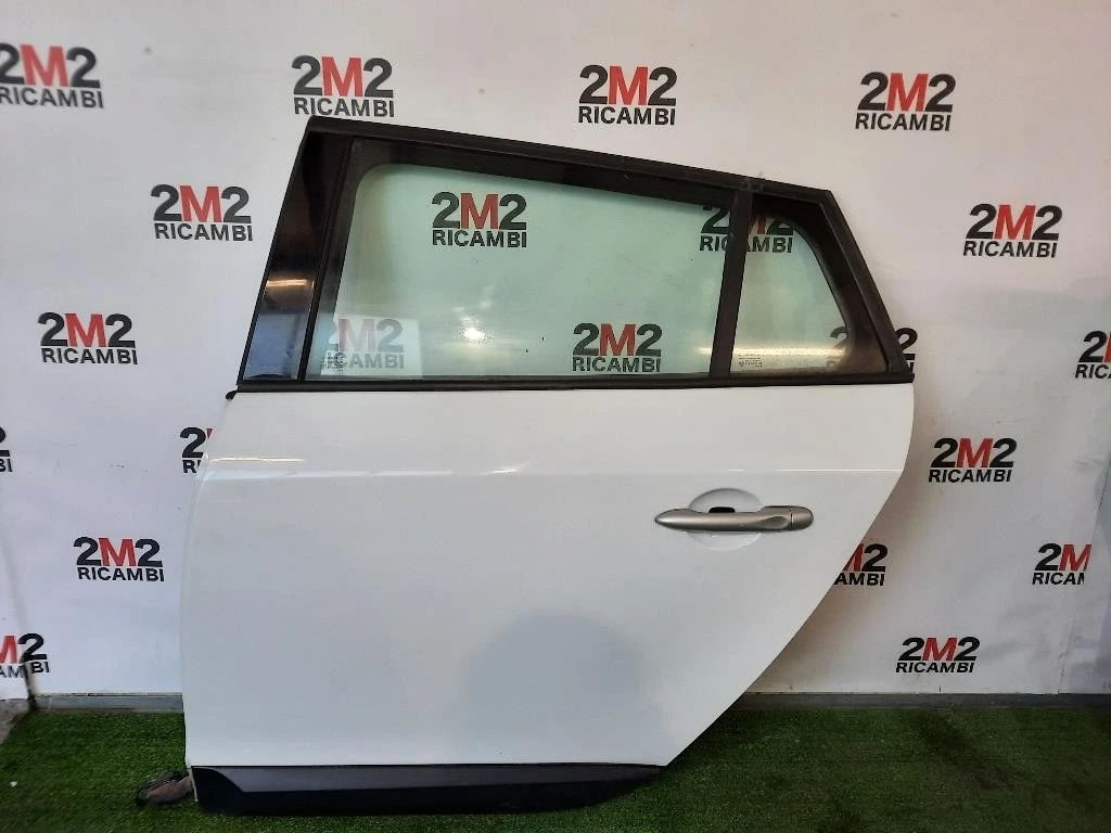 Porta POST SX 821013264R Renault Mégane III SW 2009