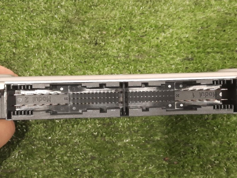 Centralina 6135-9 225 719 01 MODULO CONTROLLO LUCI Bmw Serie 5 F07 GT 2010