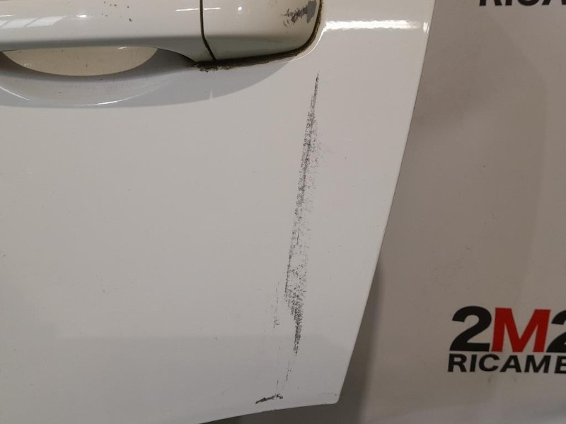 Porta POST SX 6301135002 Ssangyong Tivoli 2015