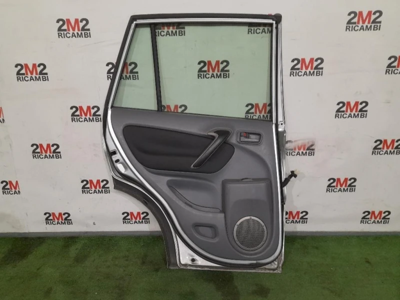 Porta POST SX NUDA 6700442040 Toyota RAV 4 II 2000