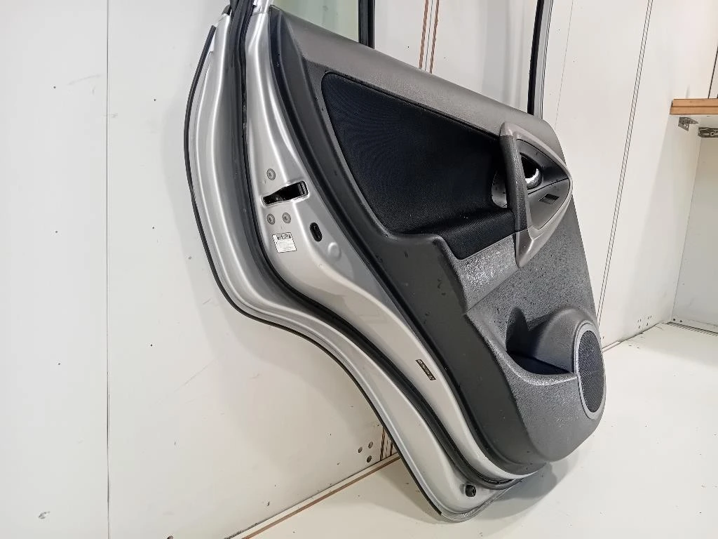 Porta POST SX 6700442121 Toyota RAV 4 III 2006