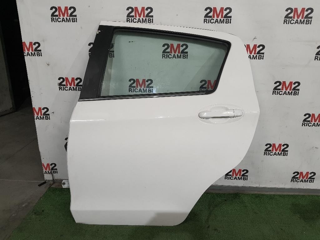 Porta POST SX 670040D210 Toyota Yaris IV 2012