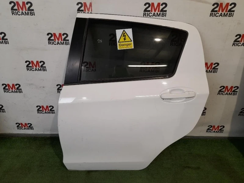 Porta POST SX NUDA 670040D210 Toyota Yaris IV 2012
