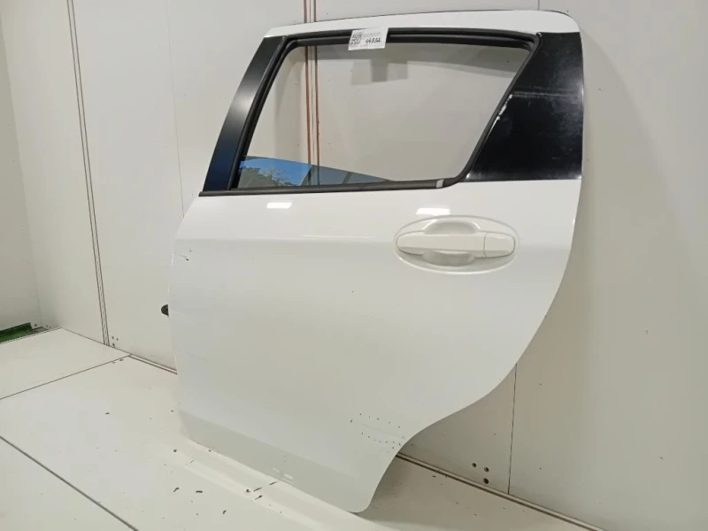 Porta POST SX 670040D210 Toyota Yaris IV 2012