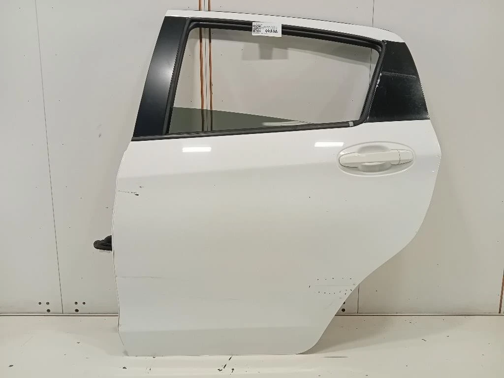 Porta POST SX 670040D210 Toyota Yaris IV 2012