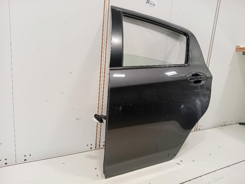 Porta POST SX 670040D210 Toyota Yaris IV 2012