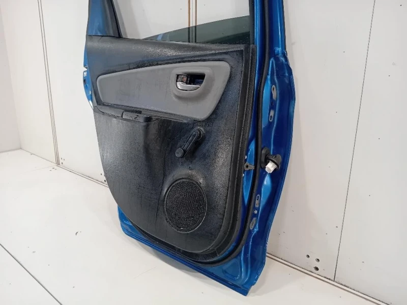 Porta POST SX 670040D210 Toyota Yaris IV 2014