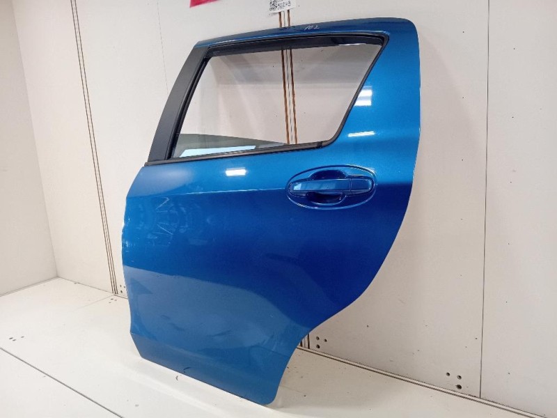 Porta POST SX 670040D210 Toyota Yaris IV 2014