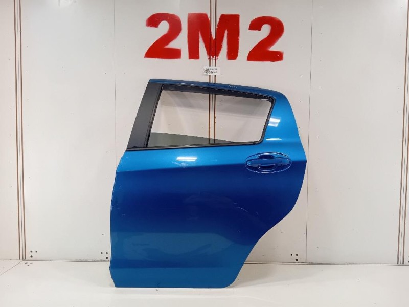 Porta POST SX 670040D210 Toyota Yaris IV 2014