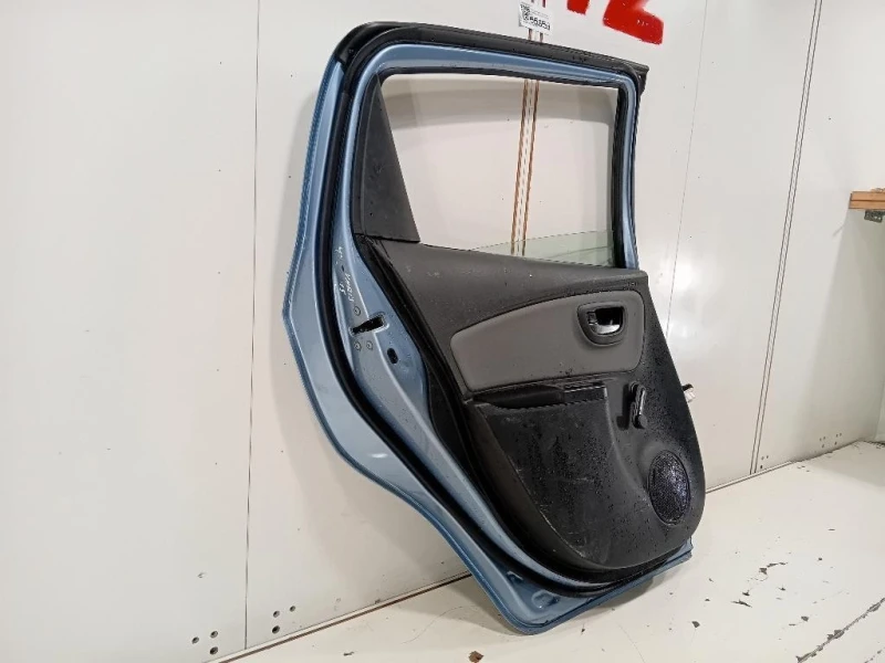 Porta POST SX 670040D210 Toyota Yaris IV 2014