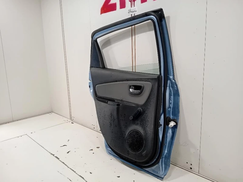 Porta POST SX 670040D210 Toyota Yaris IV 2014