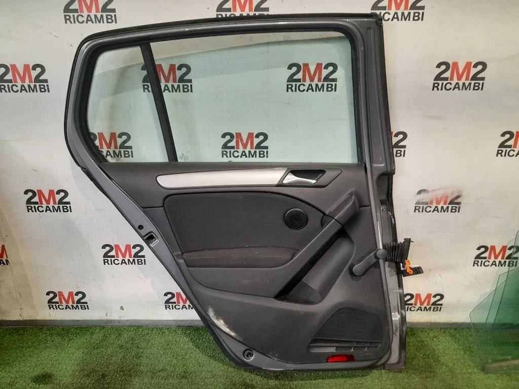 Porta POST SX 5K6833055K Volkswagen GOLF VI 2009