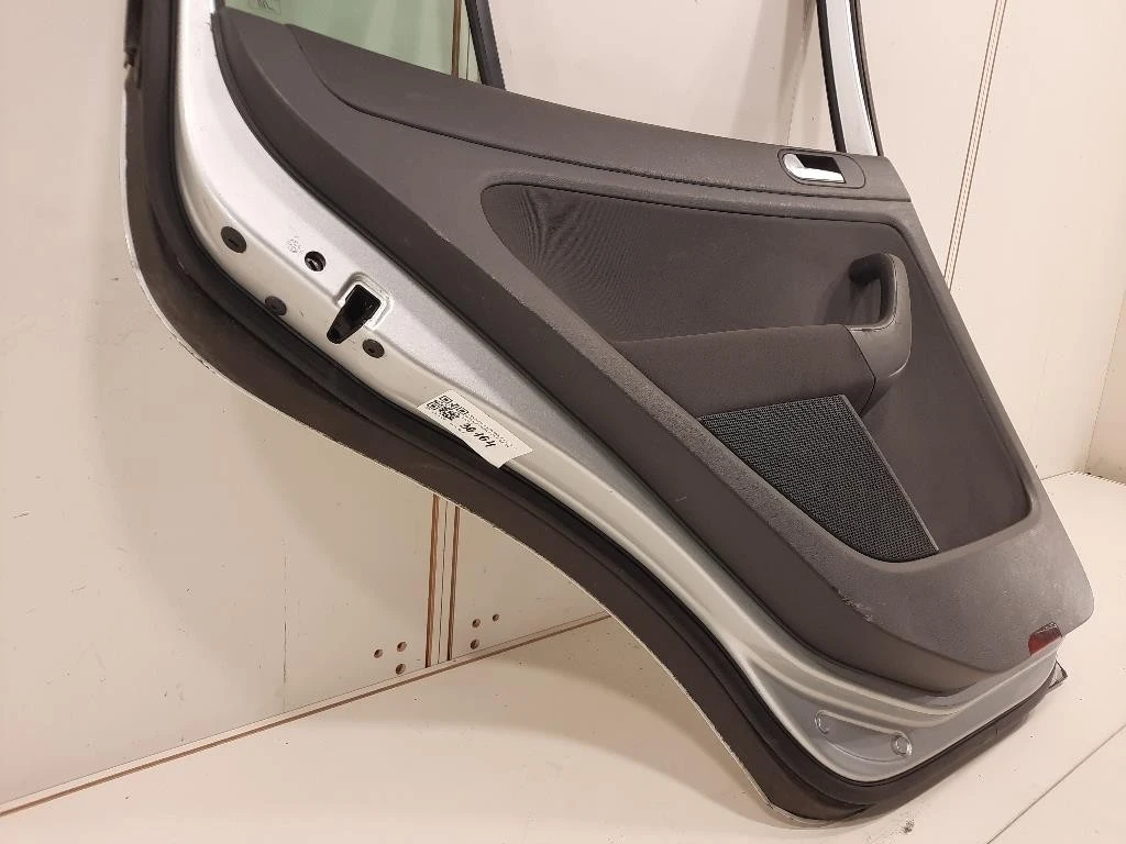 Porta POST SX 5M0833105B Volkswagen GOLF PLUS I 2004