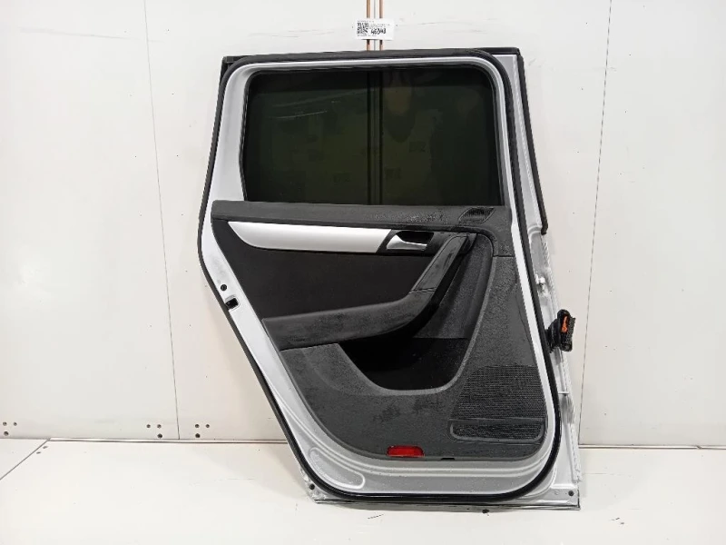Porta POST SX 3C9833055D Volkswagen Passat VI 2011