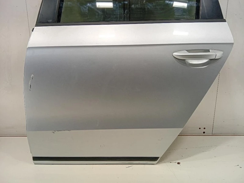 Porta POST SX 3C9833055D Volkswagen Passat VI 2011