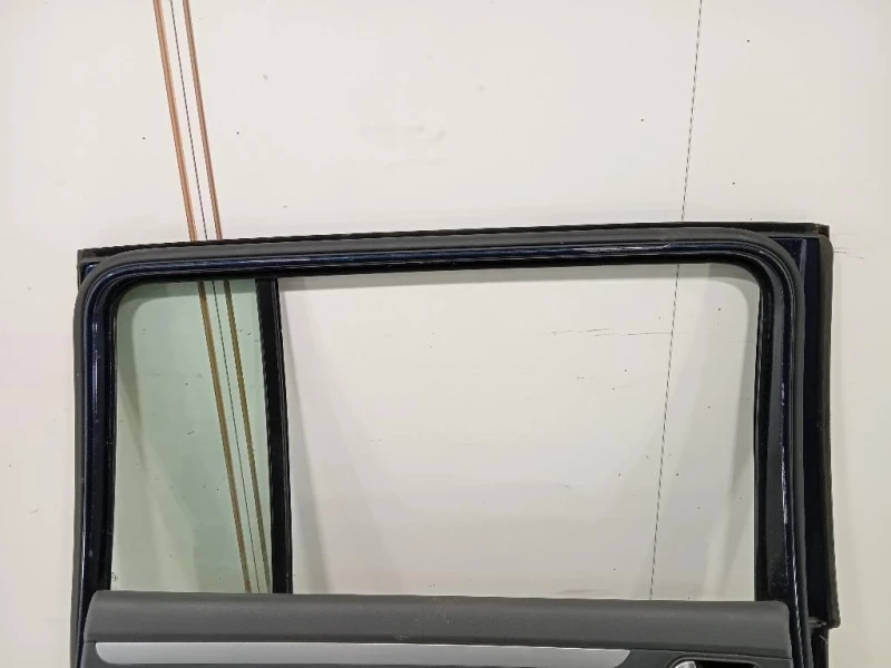 Porta POST SX 1T0833055S Volkswagen Touran III 2010