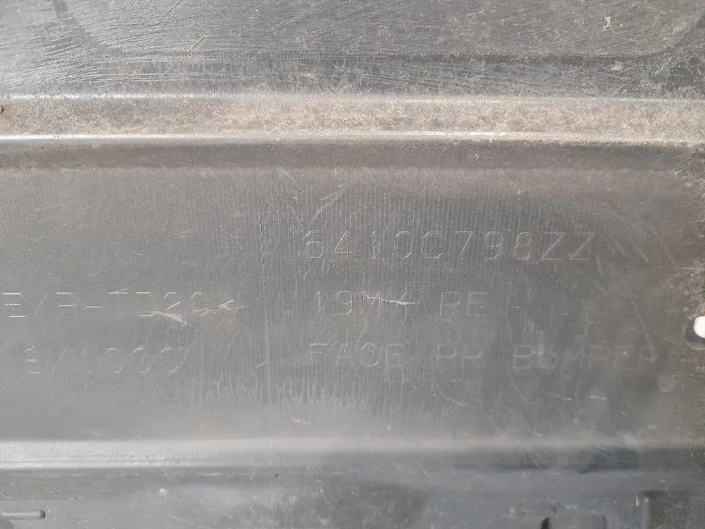 Paraurti POST 6410C798ZZ Mitsubishi Outlander III 2016