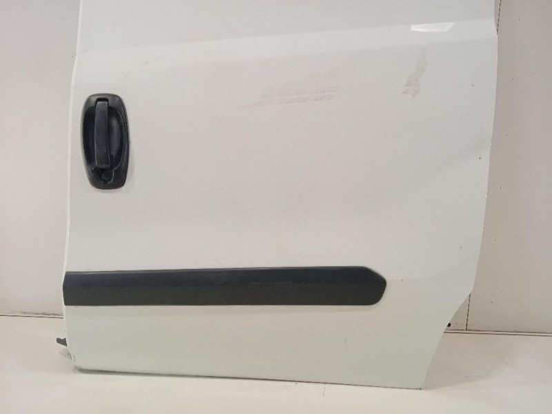 Paraurti POST 850225FA0H Nissan Micra V 2016