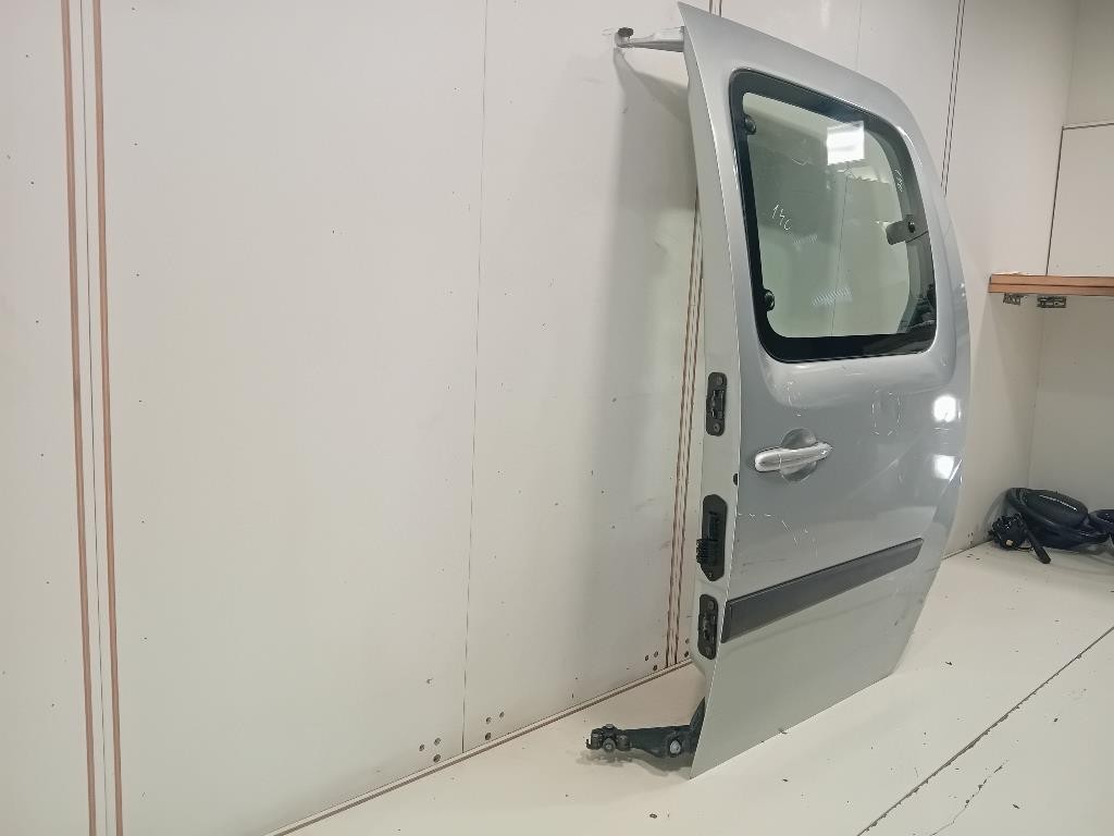 Paraurti POST 850123S300 Nissan Navara 2000