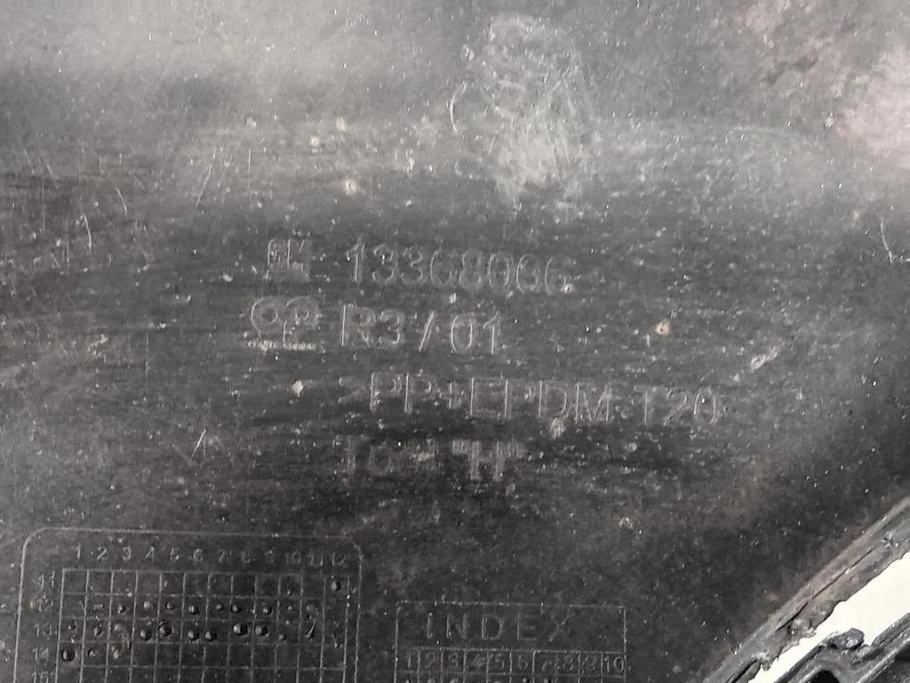 Paraurti POST PARAURTI POST Opel Astra J SW 2010