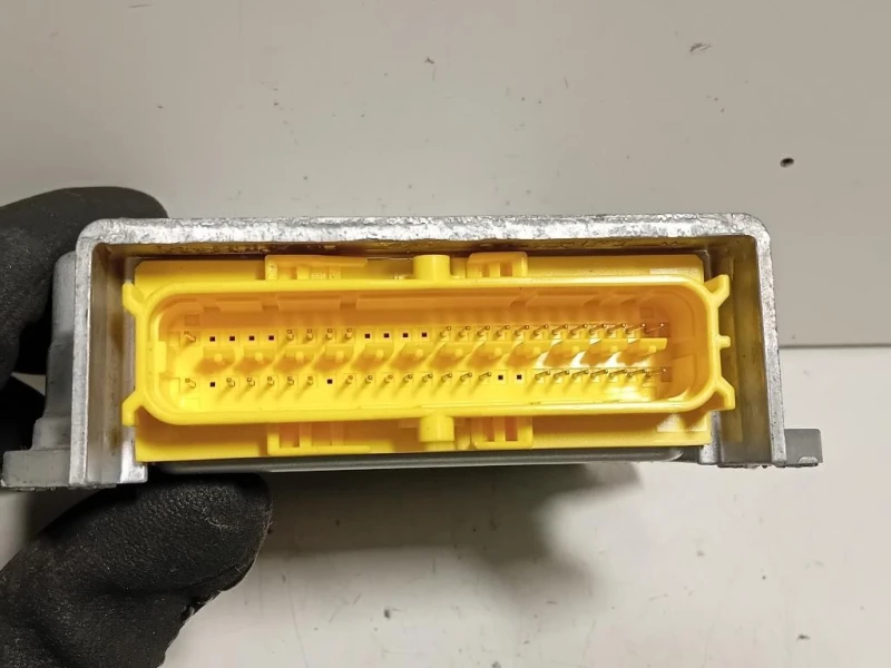 Centralina Air-bag 1T0909605E Volkswagen Touran III 2010