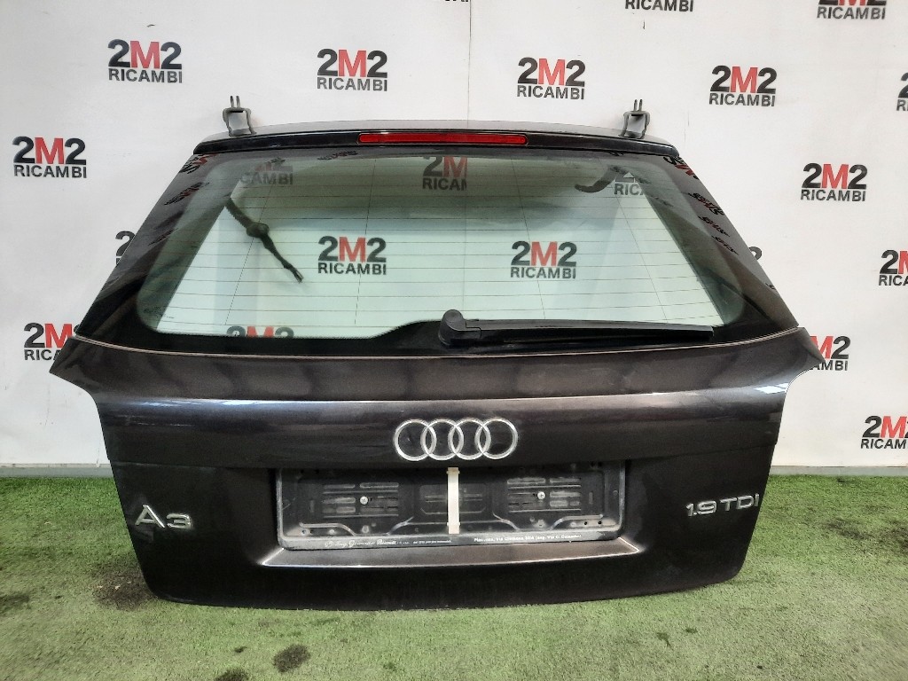 Portello POST 8P3827023AF Audi A3 8P1 2008