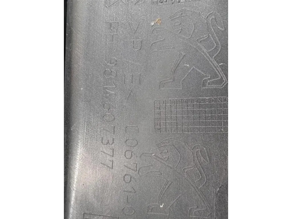 Paraurti POST 98166681877 Peugeot 5008 II 2017