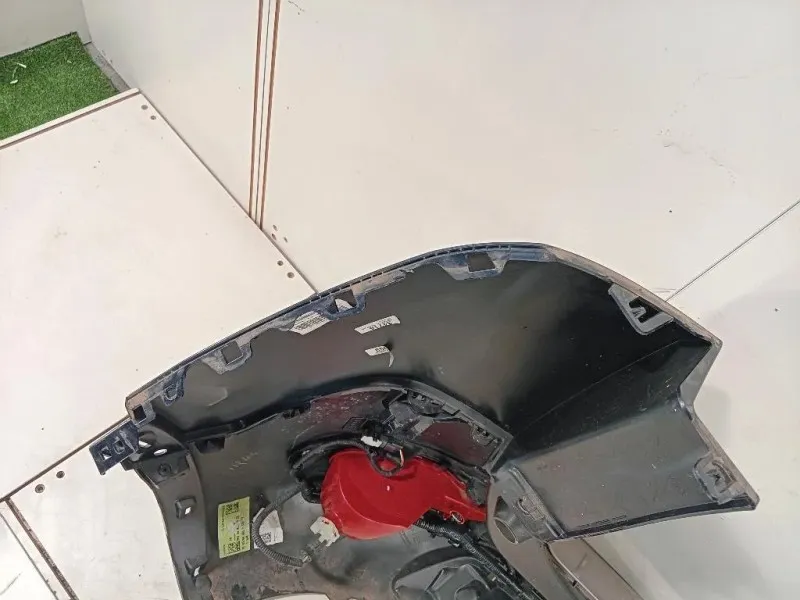 Paraurti POST 98166681877 Peugeot 5008 II 2017