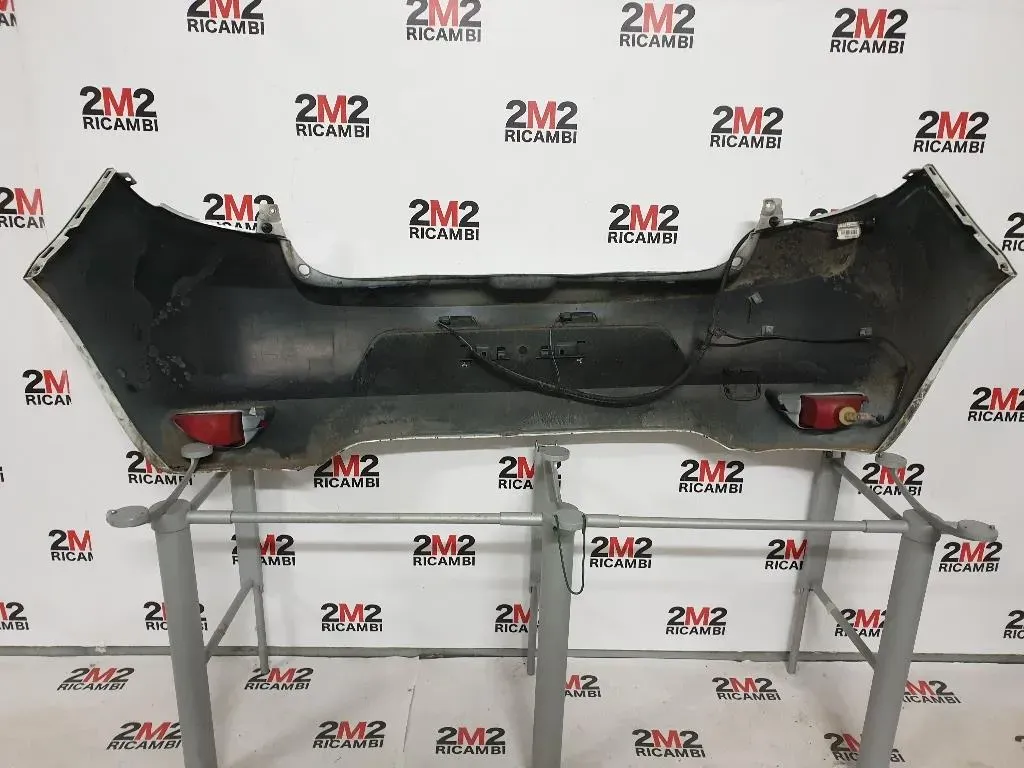 Paraurti POST 7701479250 Renault CLIO III 2006