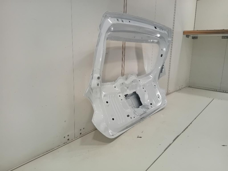 Paraurti POST 3V5 807 421 Skoda Superb 3V5 SW 2015