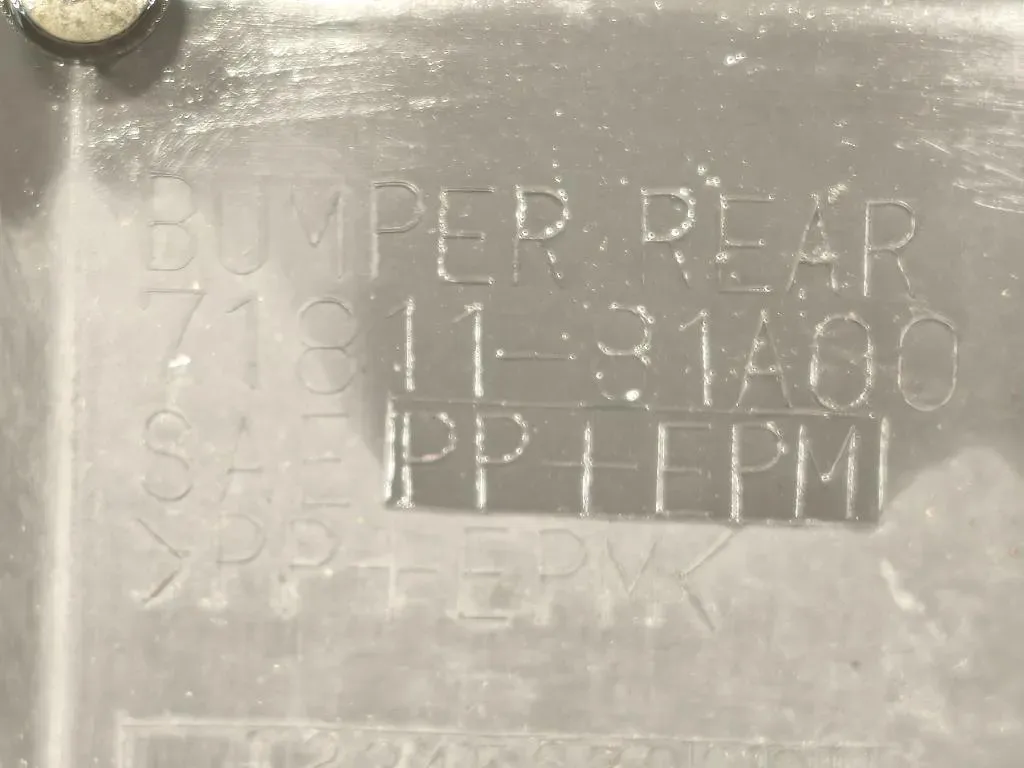 Paraurti POST 71811-81A00 Suzuki Jimny I 1999