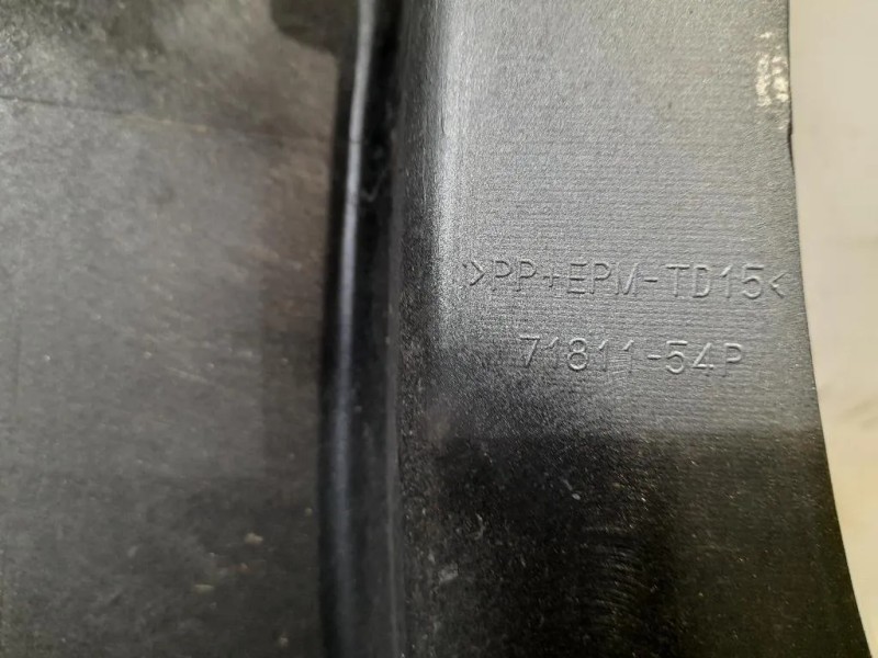 Paraurti POST 7181154P Suzuki Vitara II 2015