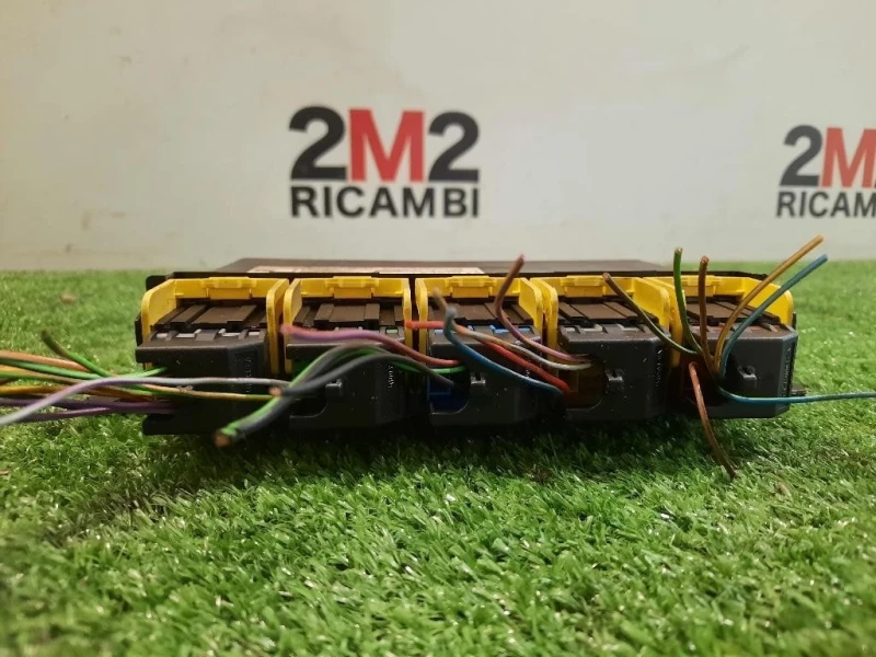 Centralina Comfort AV6N19G481AL Ford Focus IV 2011