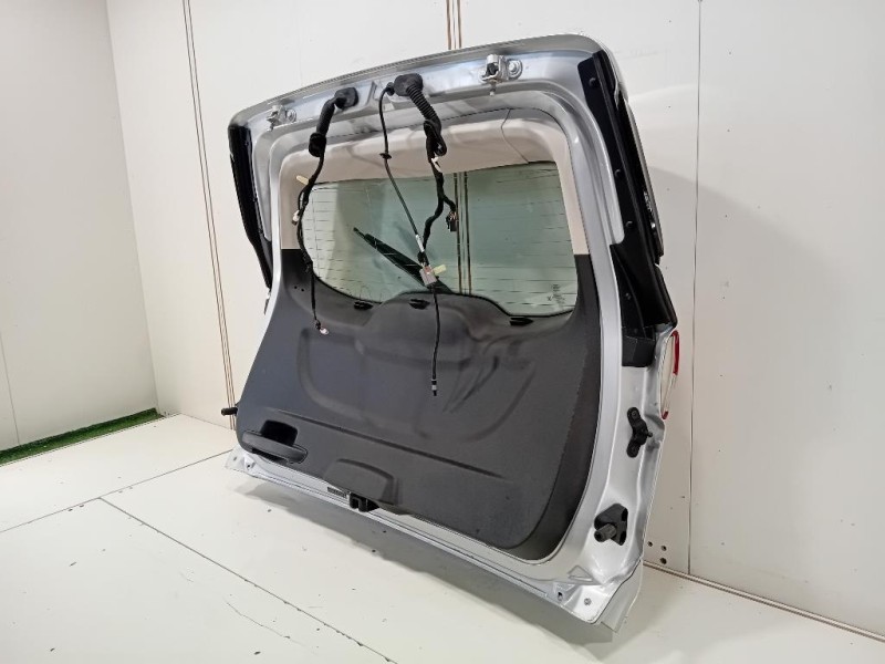 Paraurti POST 2K0807378 Volkswagen Caddy III 2004