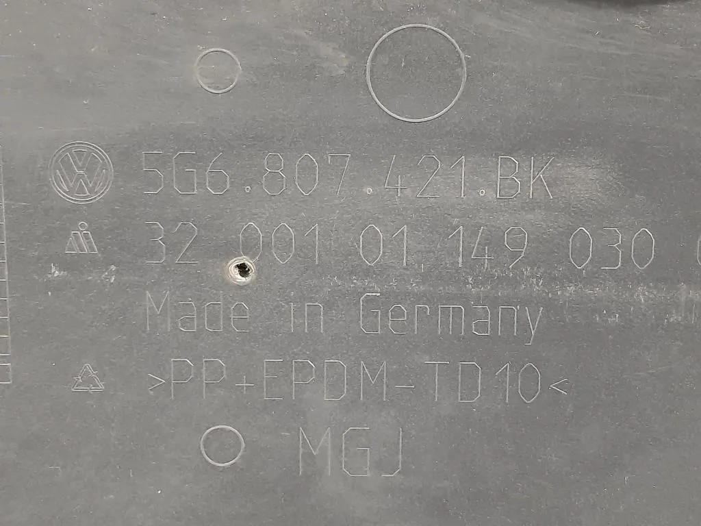 Paraurti POST 5G6 807 421 BK Volkswagen GOLF VII 2017